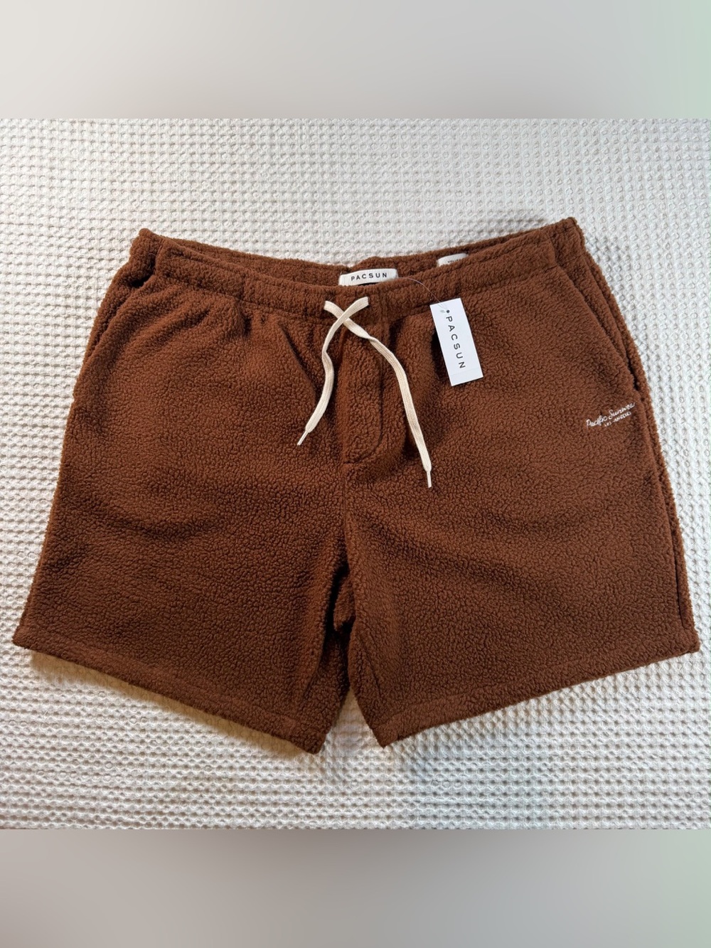 🚫SOLD - NO AVAILABLE PacSun Volley Sherpa Fleece Shorts Men’s Large Brown